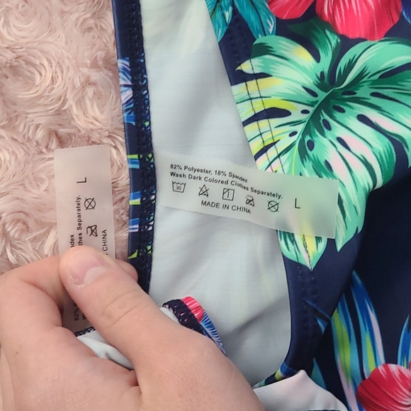 Shein bathing suit - Picture 2 of 2